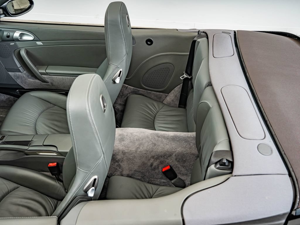Used 2006 Seal Grey Porsche Carrera S image 28