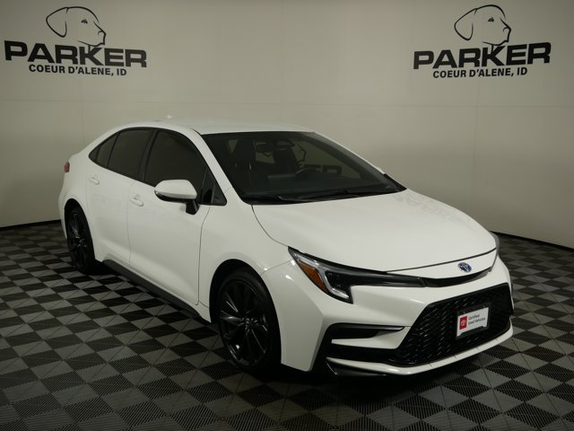 Certified Used 2024 Ice Cap Toyota Hybrid SE image 4