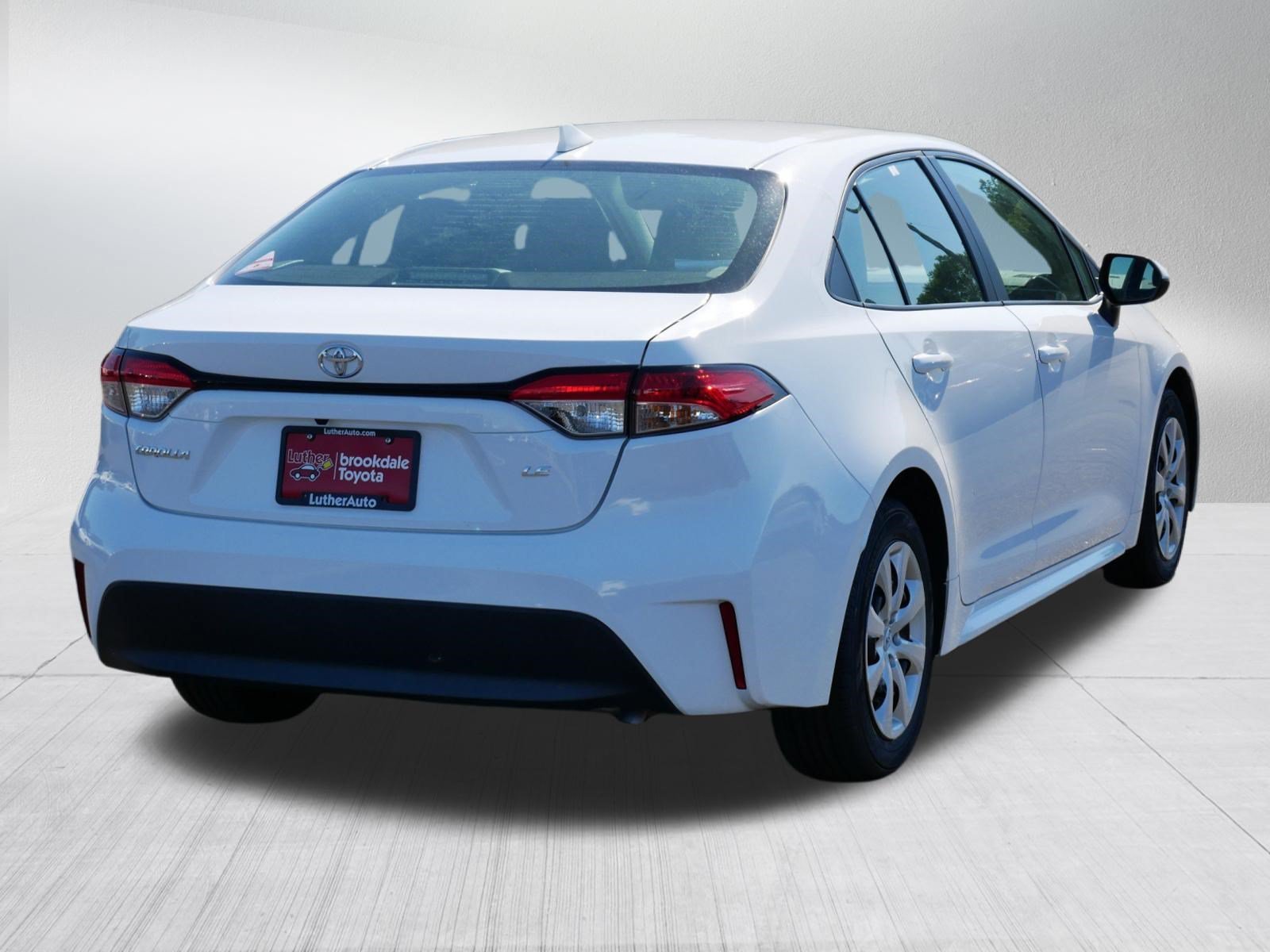 Certified Used 2024 Ice Cap Toyota LE image 6