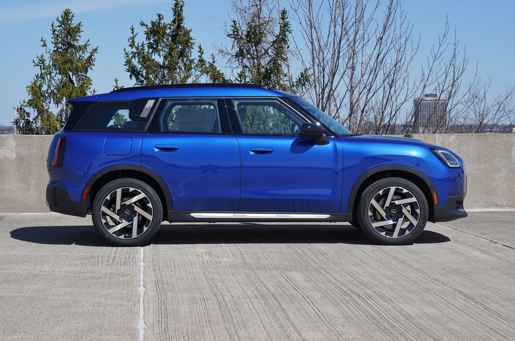 New 2026 Blazing Blue MINI Signature Plus image 3