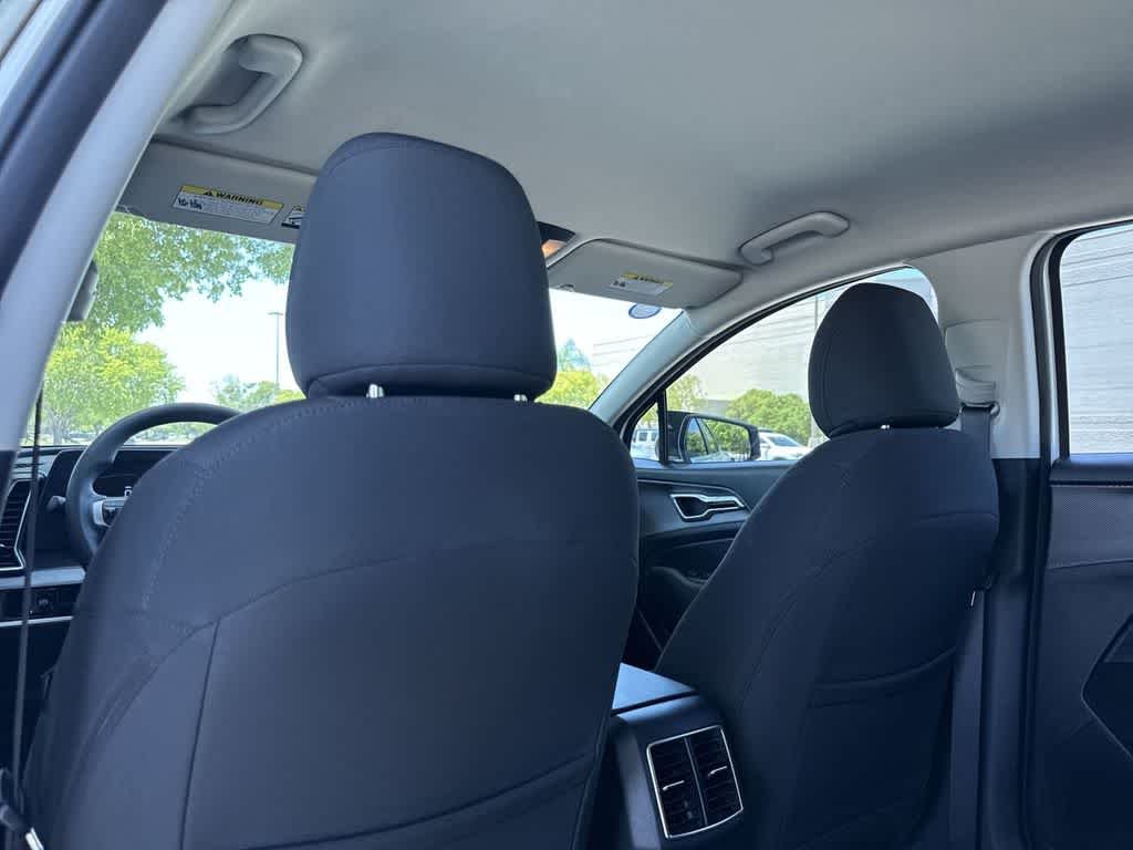 Used 2024 Snow White Pearl Kia LX image 23