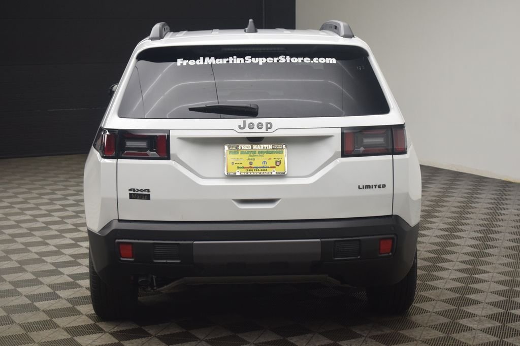 New 2026 Bright White Clear-Coat Exterior Paint Jeep Limited image 11
