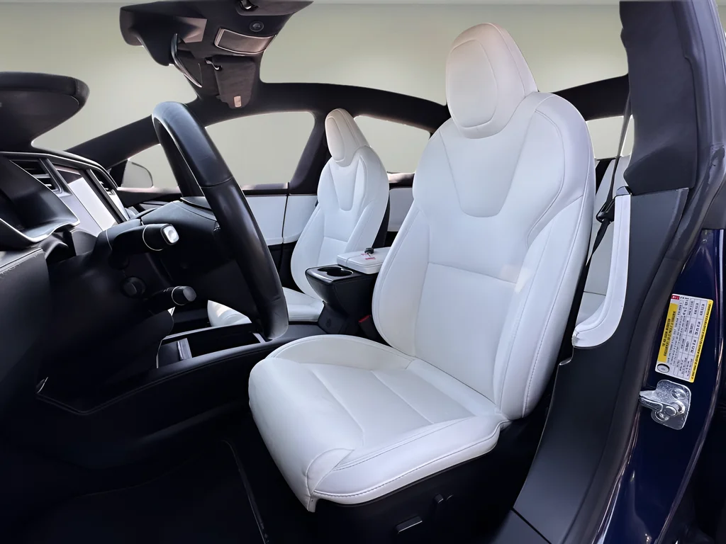 Used 2020 Blue Tesla Performance image 6