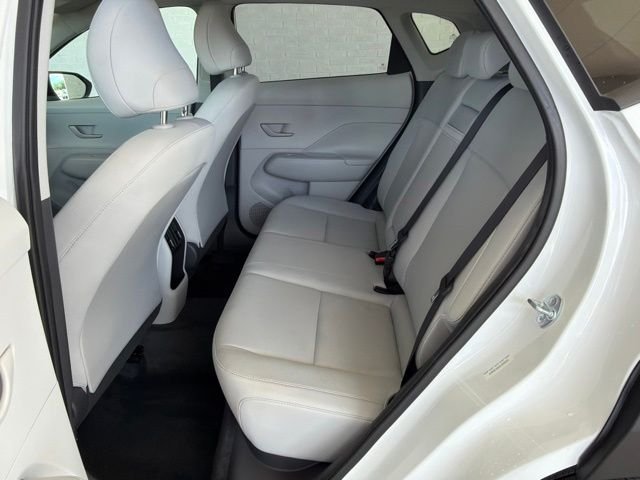 Used 2025 White Hyundai SEL image 12