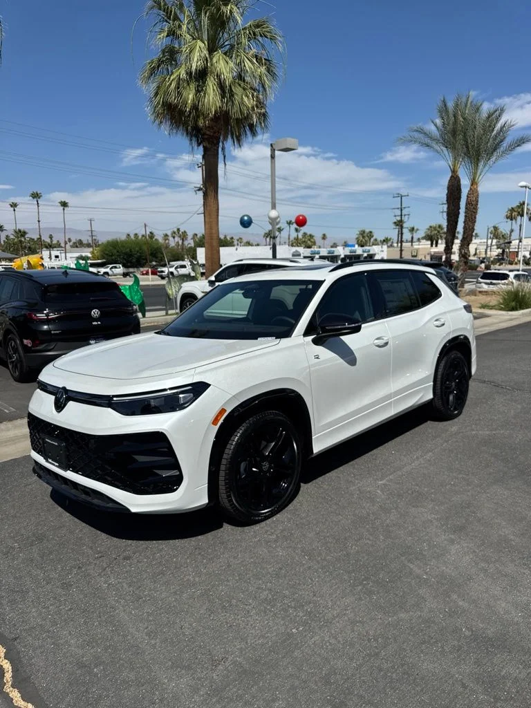 New 2026 White/off-white Volkswagen 2.0T SE R-Line Black image 5