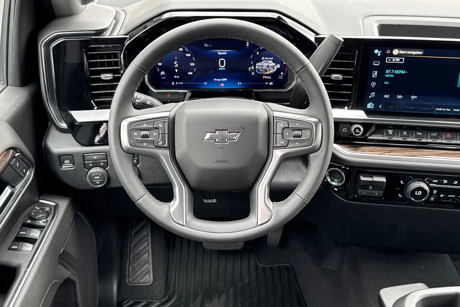 2026 Chevrolet Silverado 2500 HD LT view 13