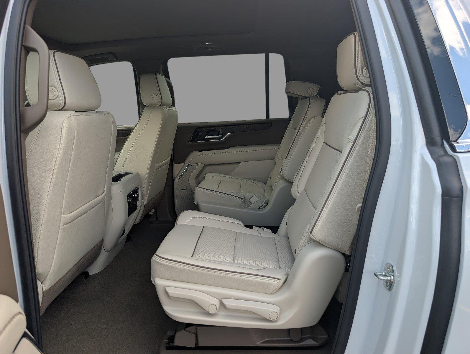 New 2026 Glacier White Tricoat GMC Denali image 33