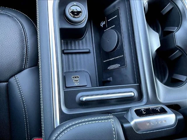 New 2027 Glacier Gray Metallic Tri-Coat Ford MAX Platinum image 72