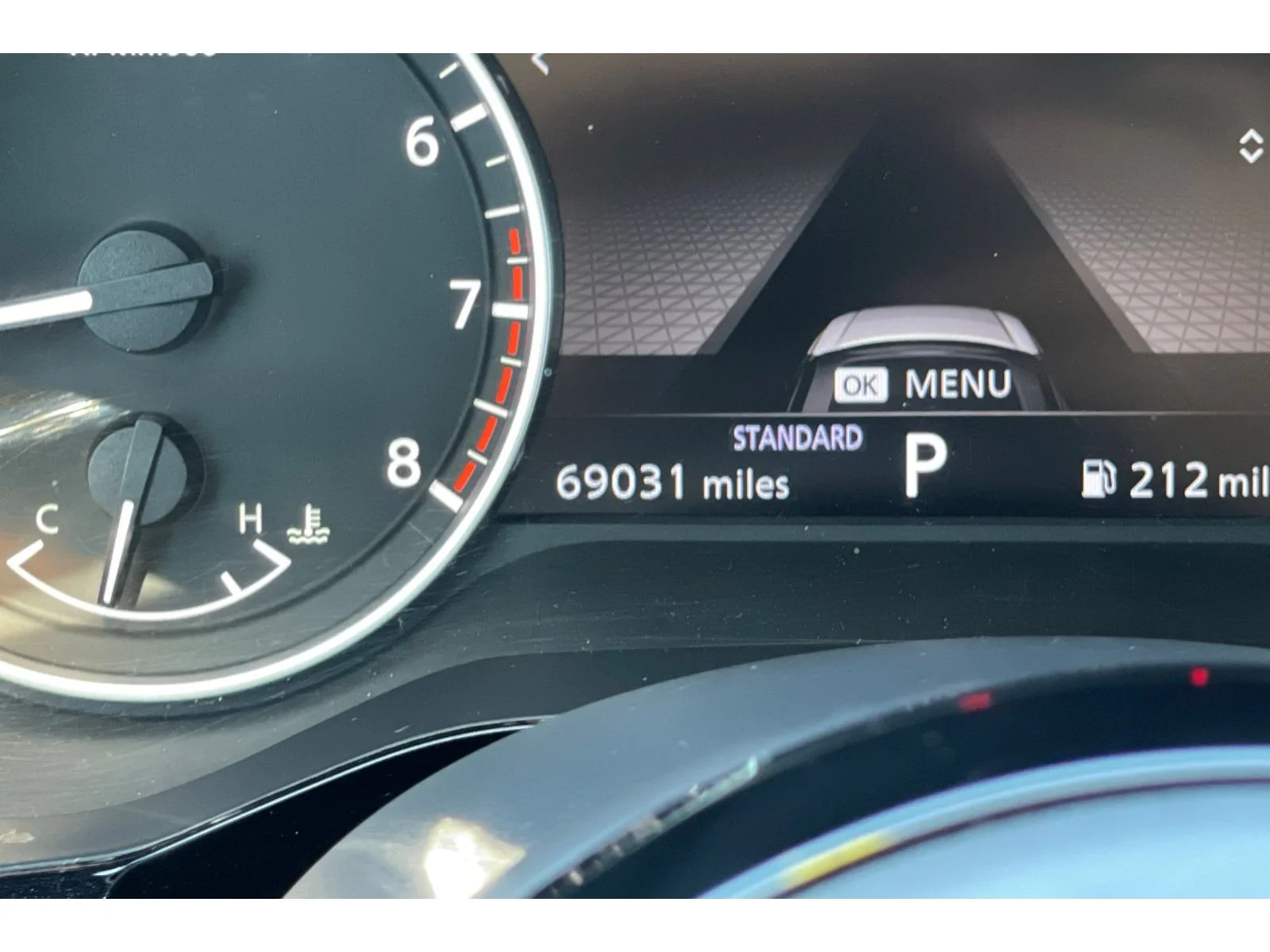 Used 2022 Pearl White Tricoat Nissan SV image 41