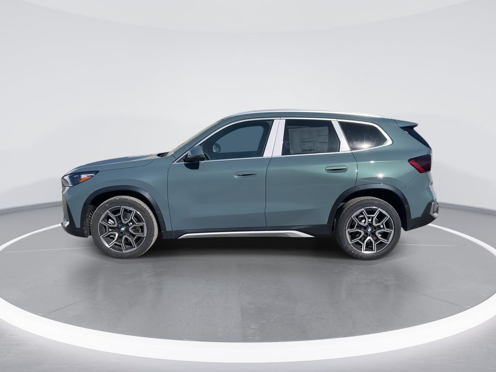 Used 2026 Green Metallic BMW xDrive28i image 5