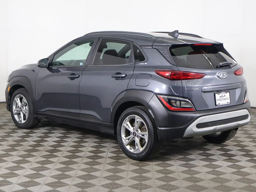 Used 2022 Gray Hyundai SEL image 10