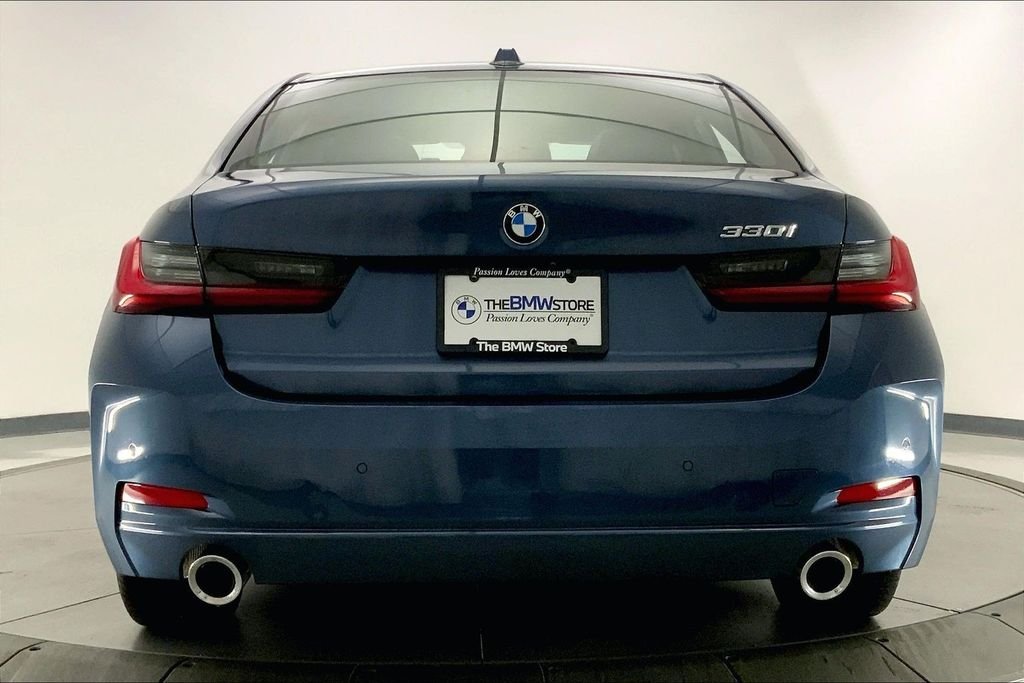 Used 2025 Arctic Race Blue Metallic BMW  image 3