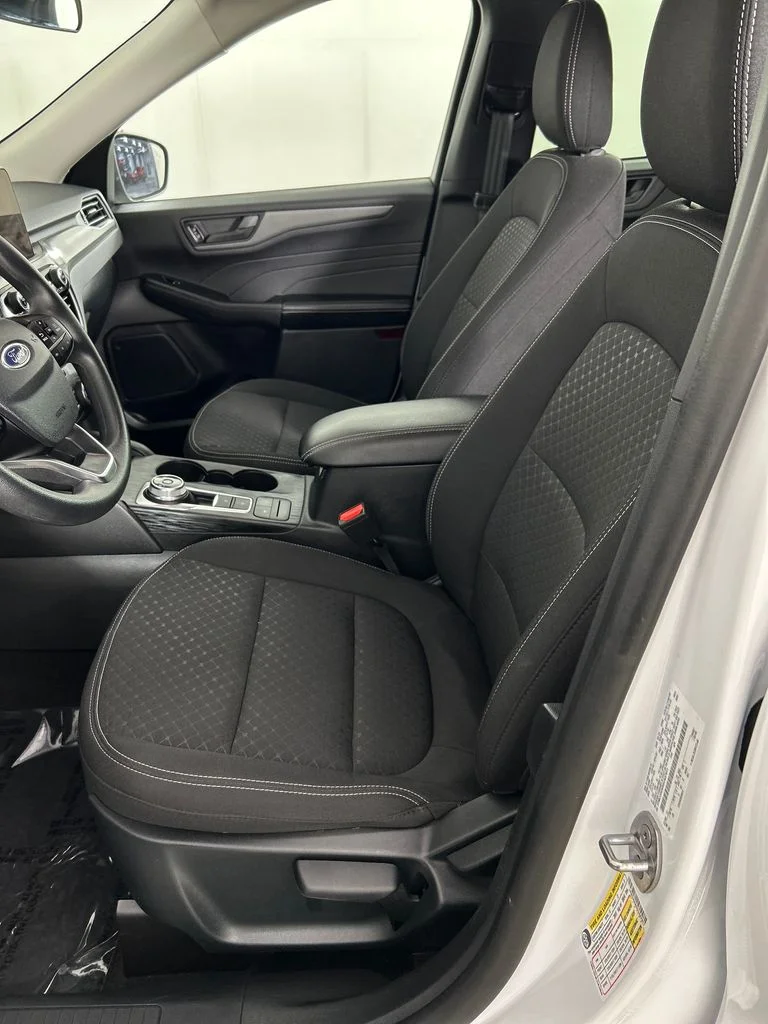 Used 2025 White Ford Active image 12