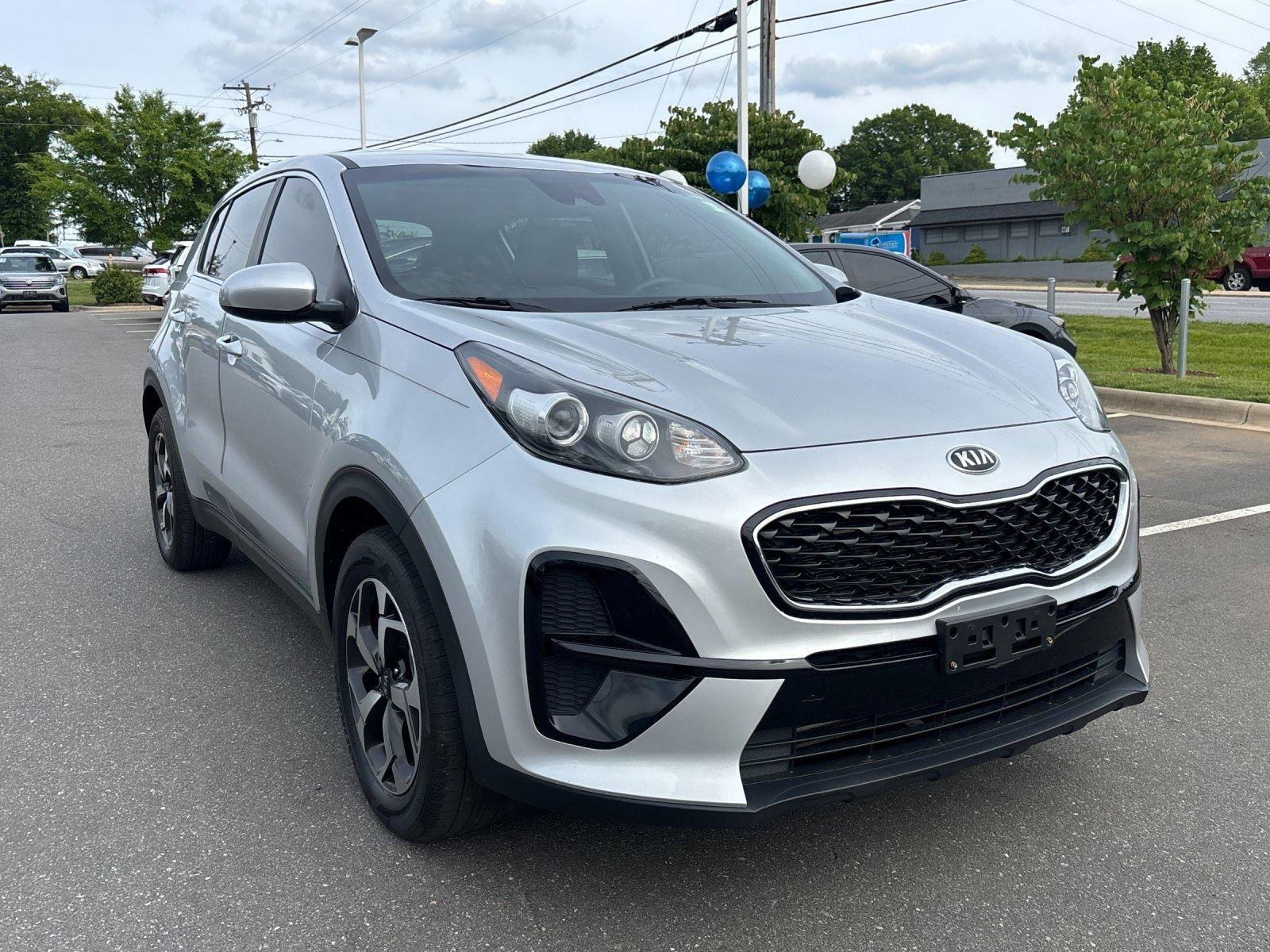 Used 2021 Sparkling Silver Kia LX image 7