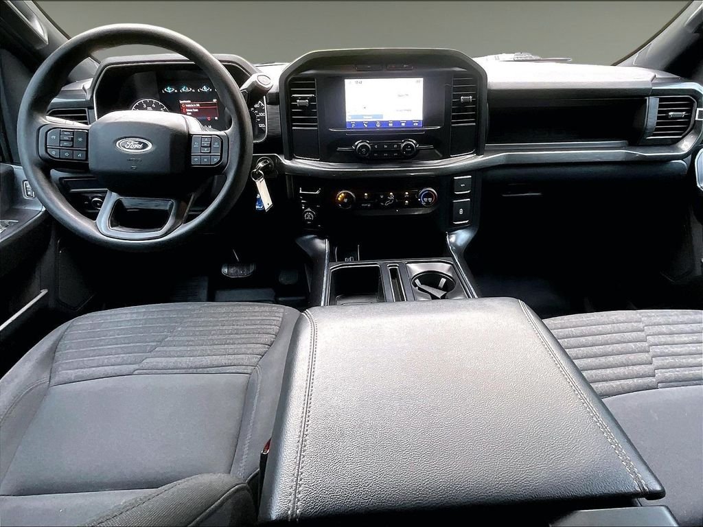Used 2022 White Ford XL image 18
