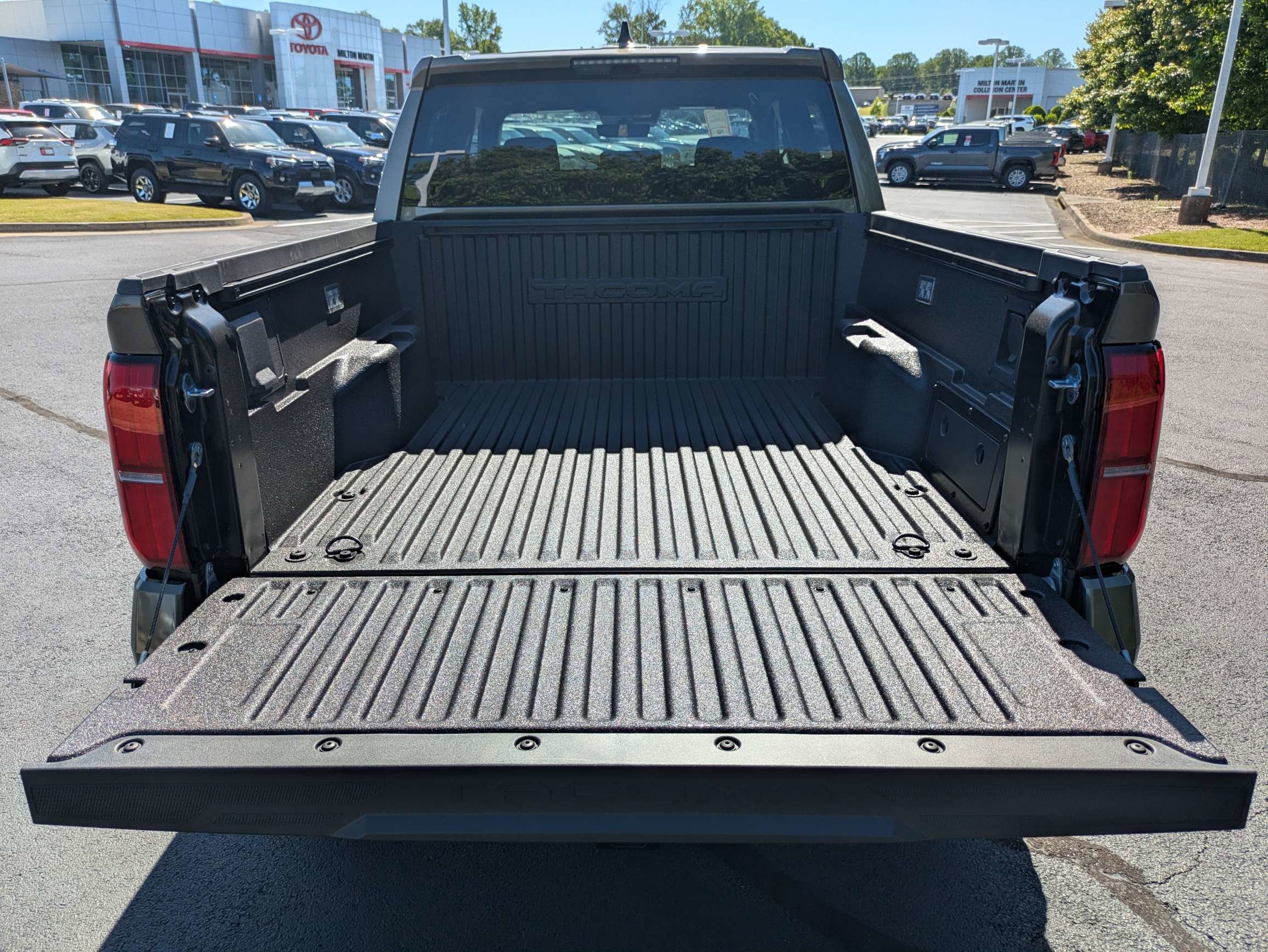 2026 Toyota Tacoma TRD Off Road - Photo 14