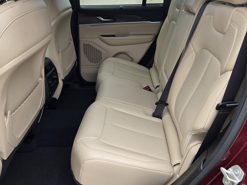 Used 2024 Velvet Red Pearlcoat JEEP LIMITED 4X4 image 11