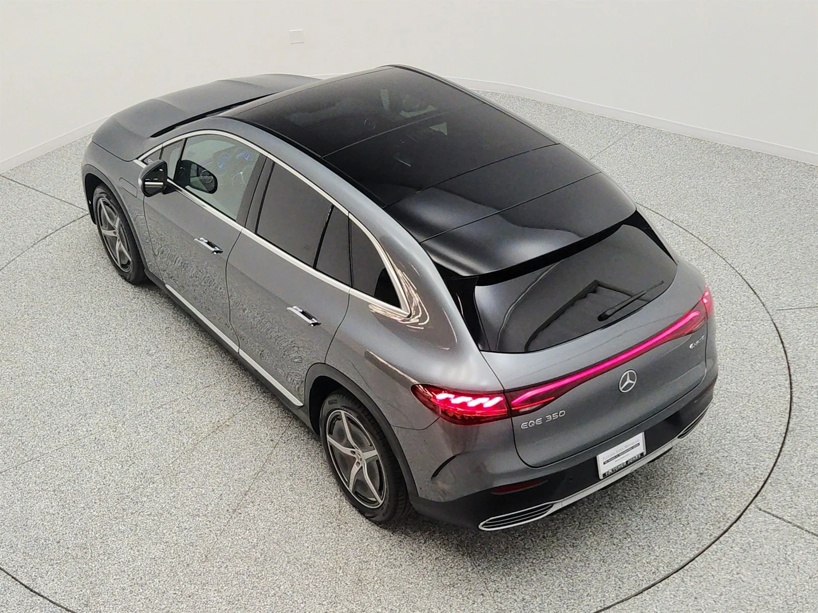 Used 2023 Selenite Grey Metallic Mercedes-Benz EQE 350 4MATIC® SUV image 28