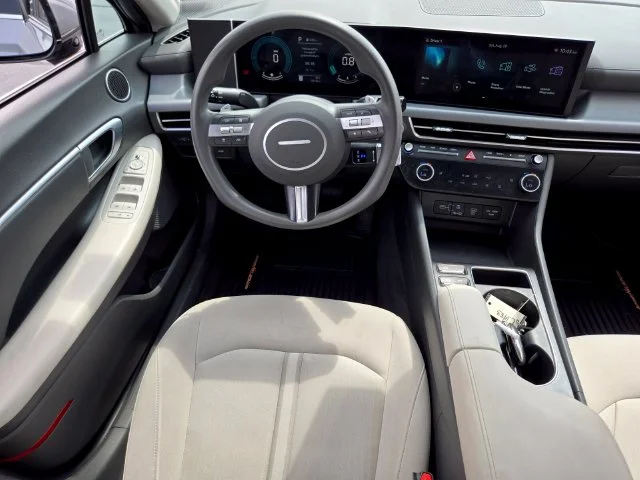 Used 2025 Blue Hyundai SEL image 13
