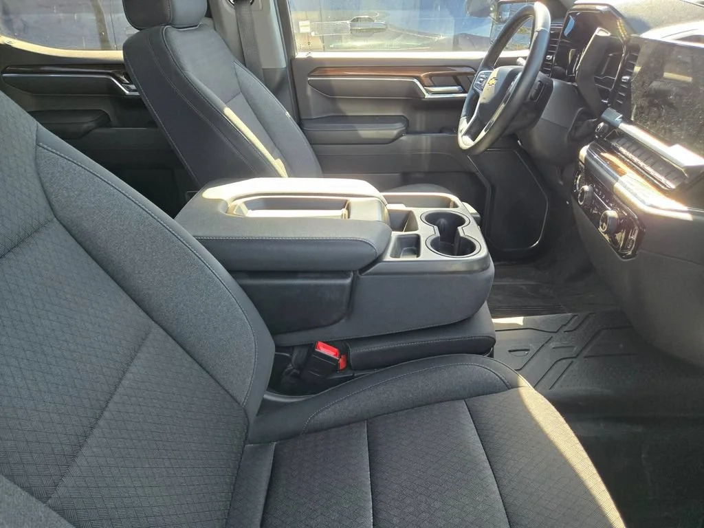 Used 2023 Dark Ash Metallic Chevrolet LT image 4