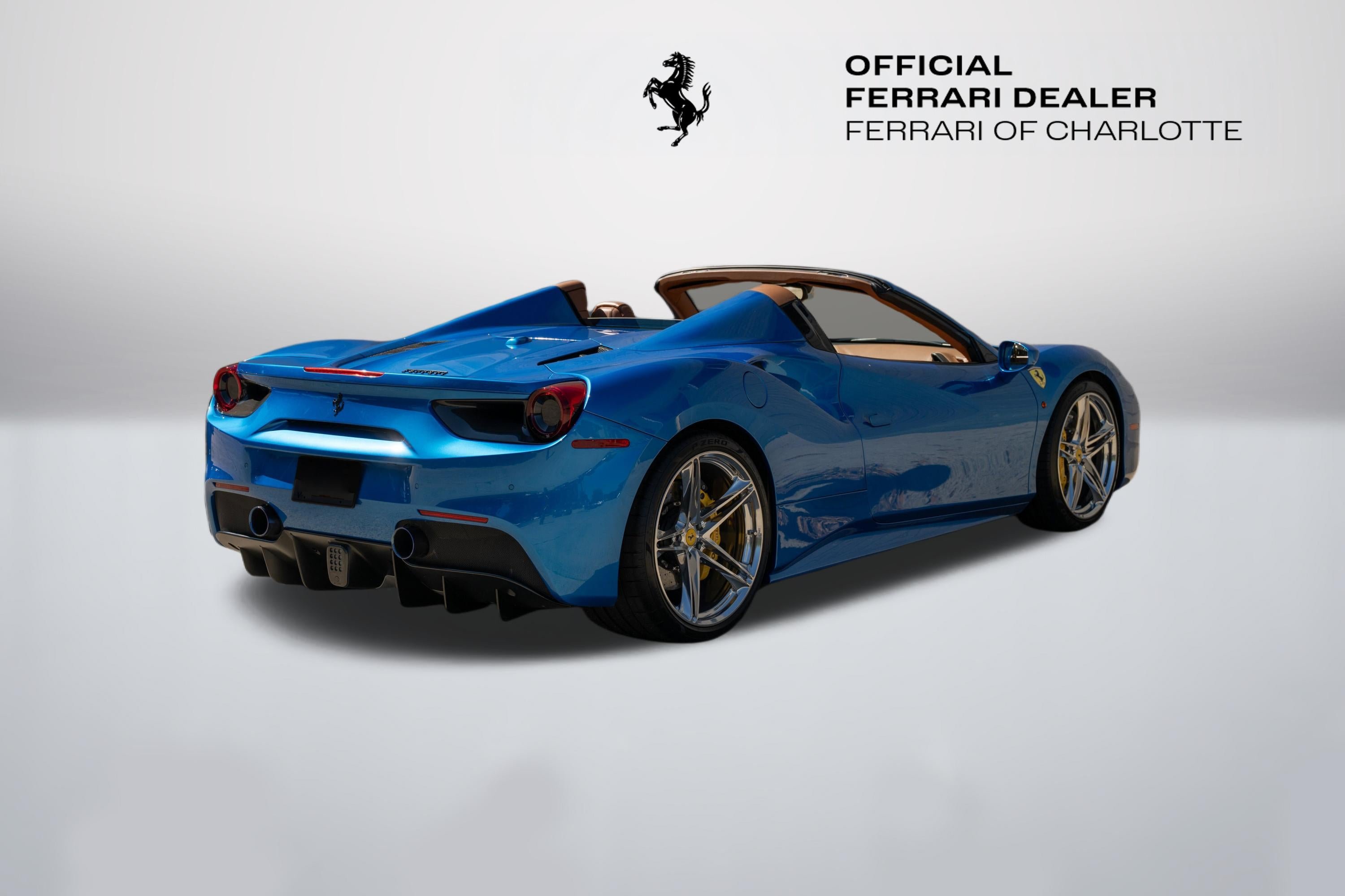 Used 2016 Blu Corsa Ferrari  image 8