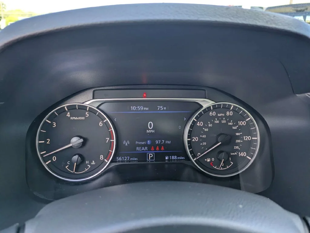 Used 2025 White Nissan 2.5 SV image 25