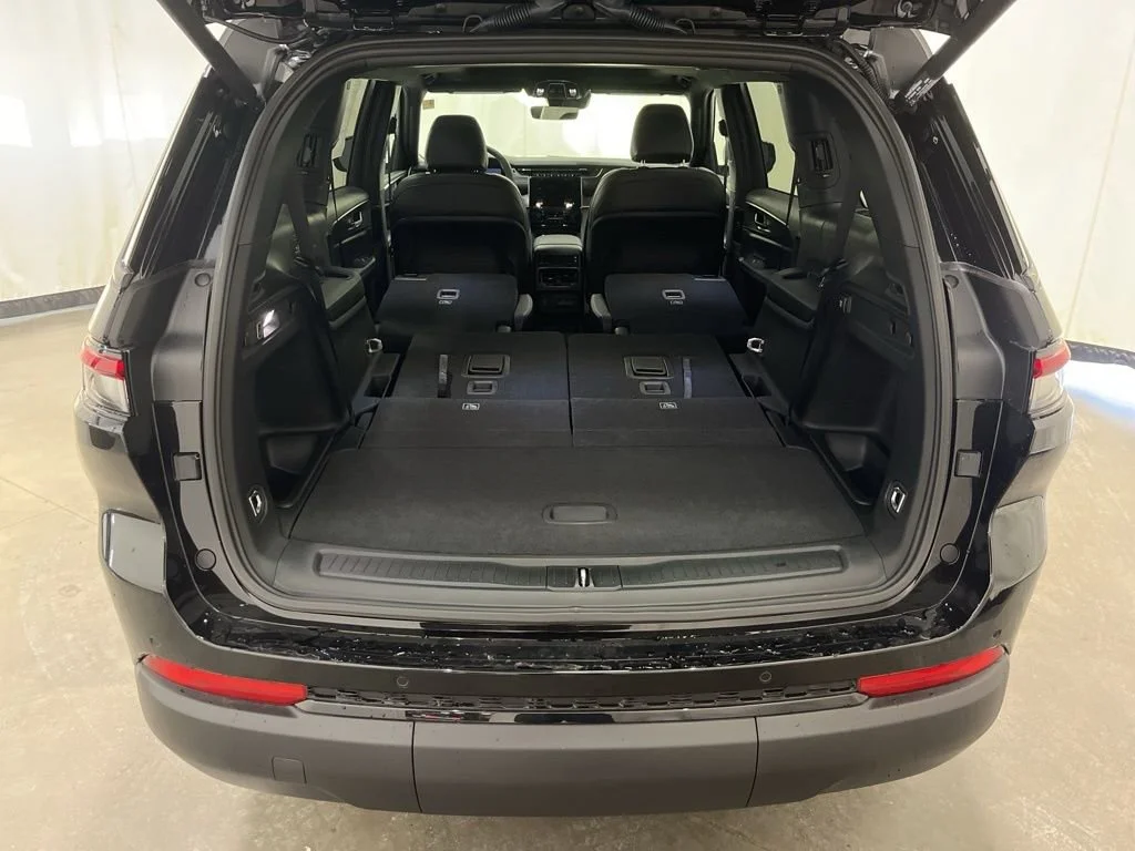 2025 Jeep Grand Cherokee L Altitude - Photo 17