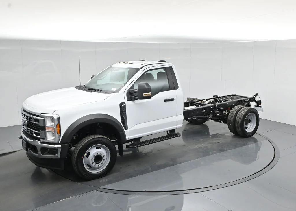 New 2026 Oxford White Ford XL image 33