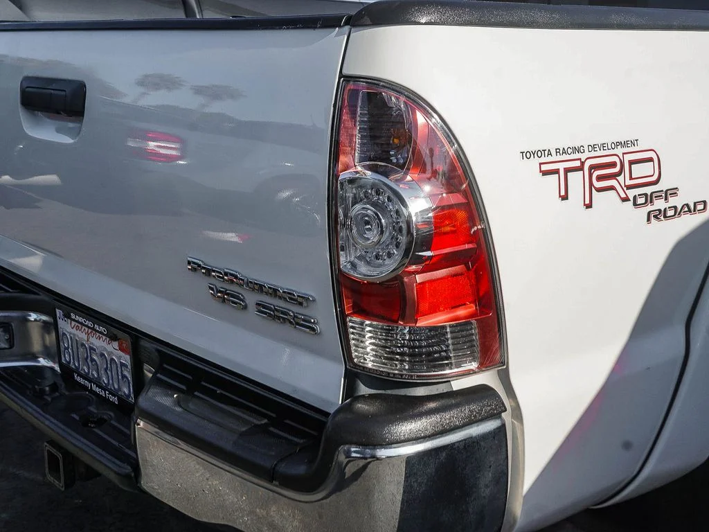 Used 2009 White Toyota PreRunner image 8