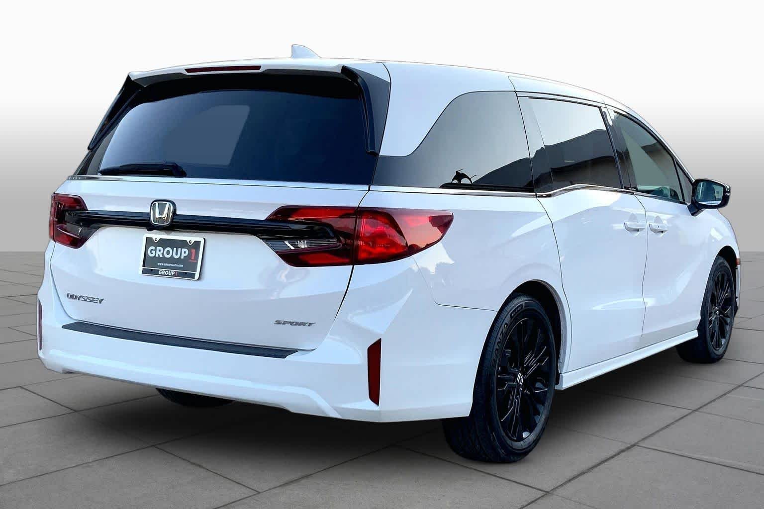 Used 2025 Platinum White Pearl Honda Sport-L image 12