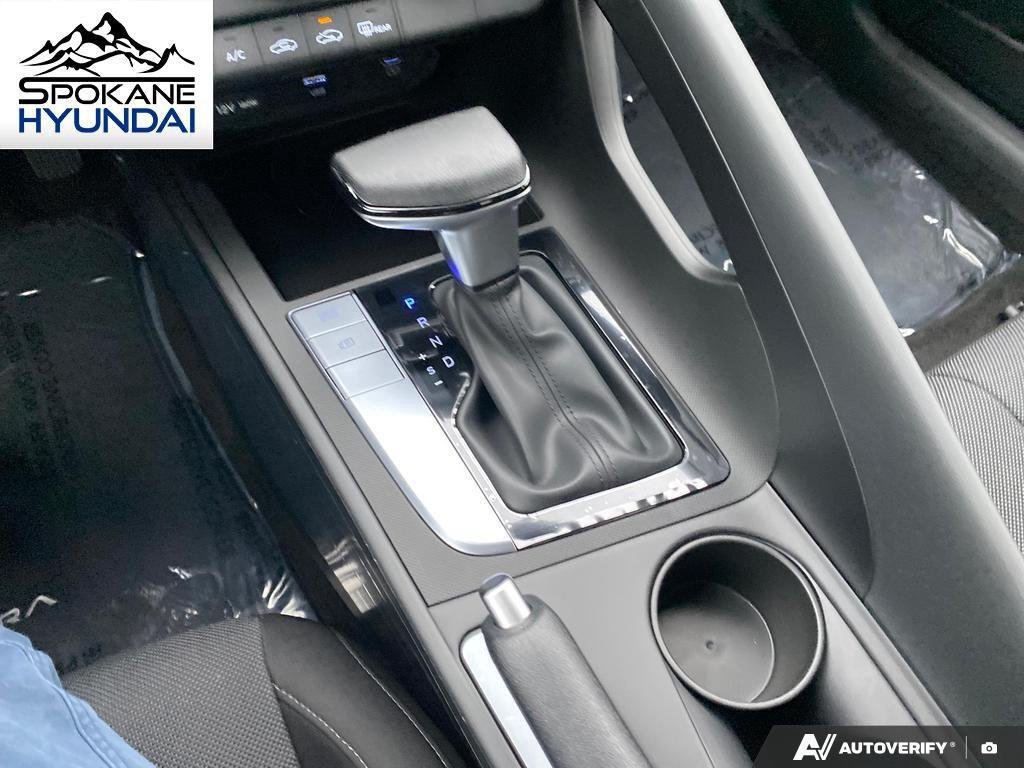 New 2026 Abyss Black Hyundai SE image 22
