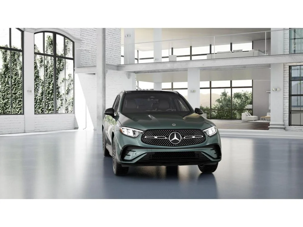 New 2027 Silver Mercedes-Benz GLC 300 image 8