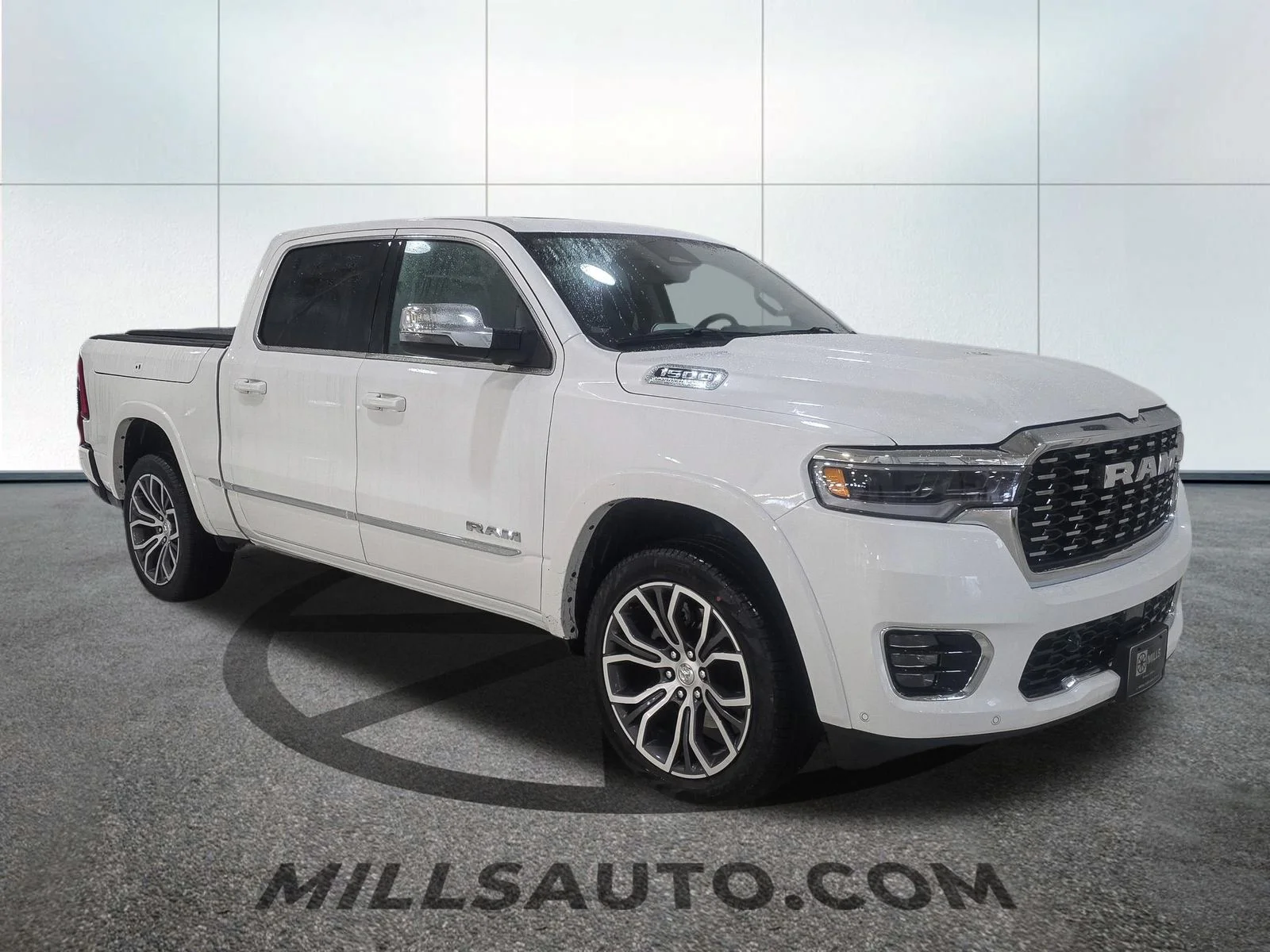 New 2026 Ivory White Tri-Coat Pearl-Coat Exterior Paint RAM Tungsten image 10