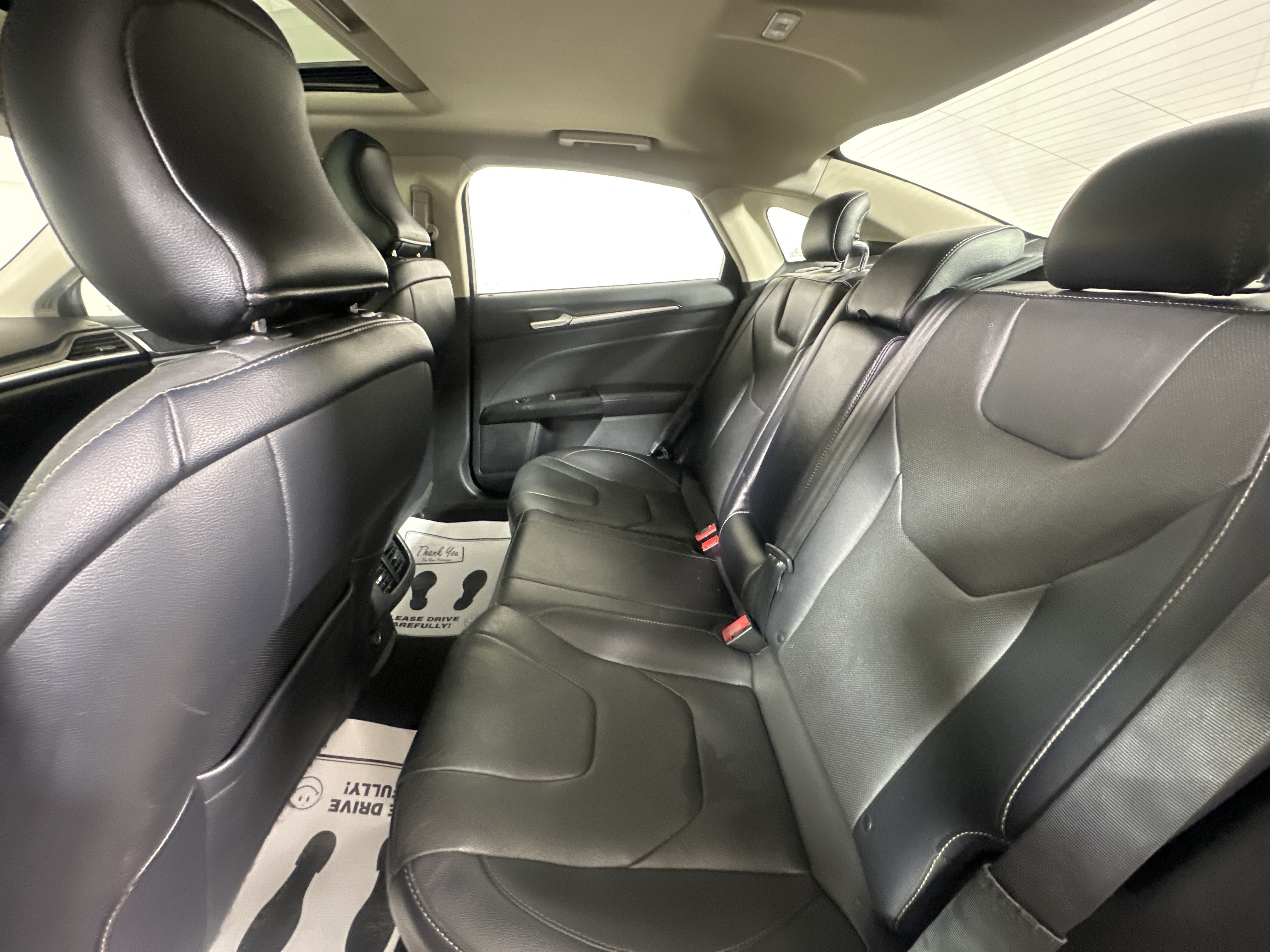 Used 2019 Silver Ford Titanium image 24