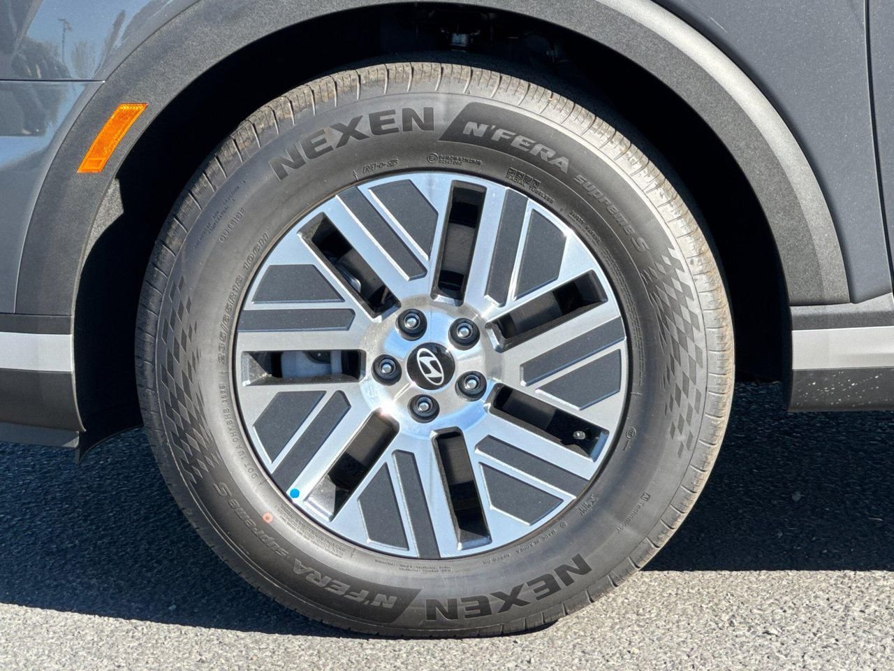 New 2027 Gray Hyundai SEL 8P image 24