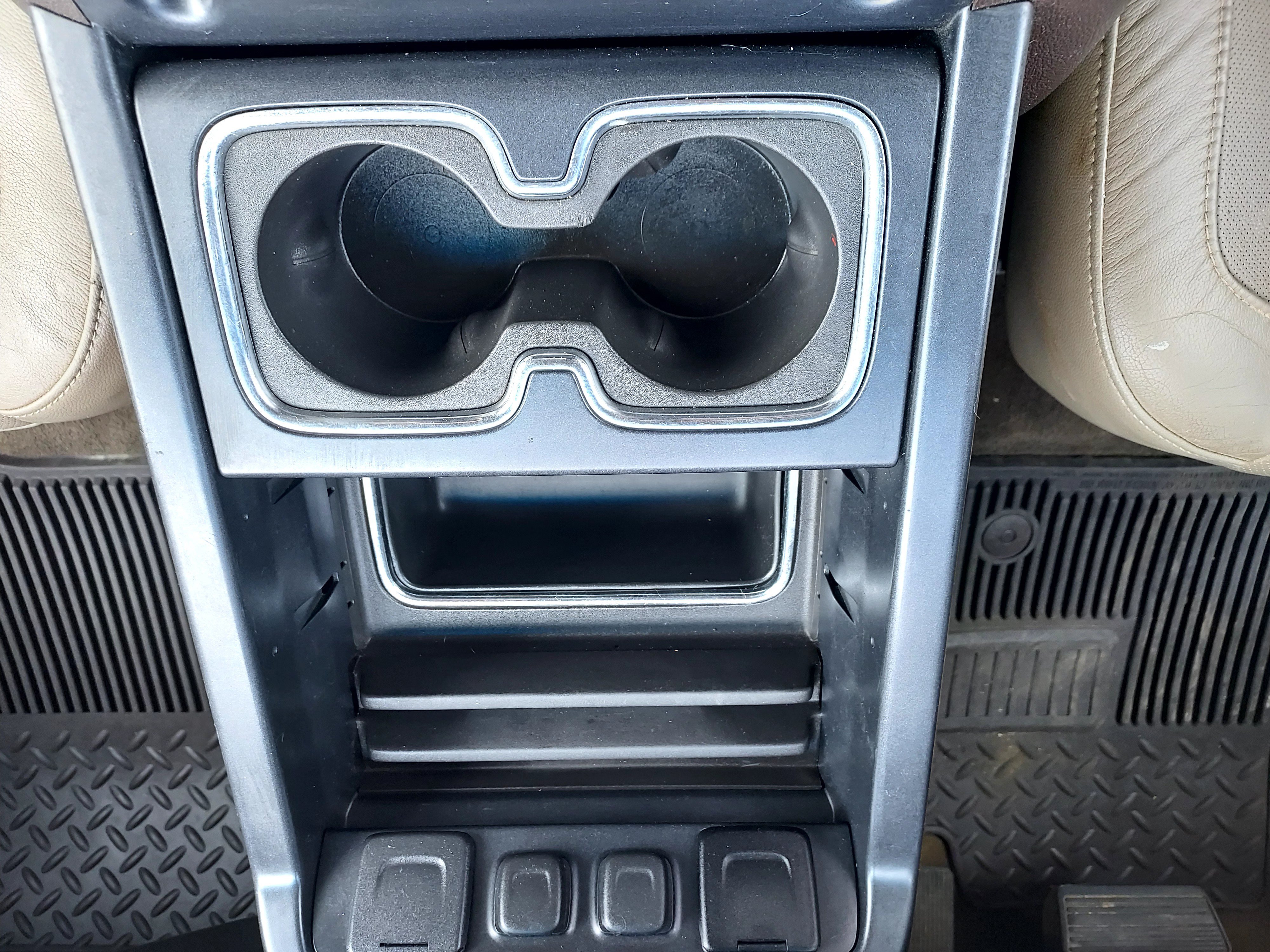 Used 2014 Black Chevrolet LTZ image 19