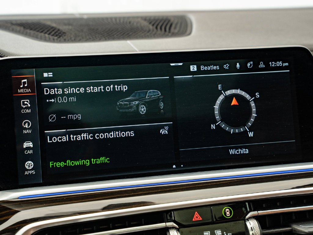Used 2023 Black Sapphire Metallic BMW xDrive40i image 31