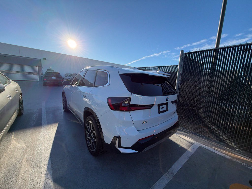 Certified Used 2023 Alpine White BMW xDrive28i image 3