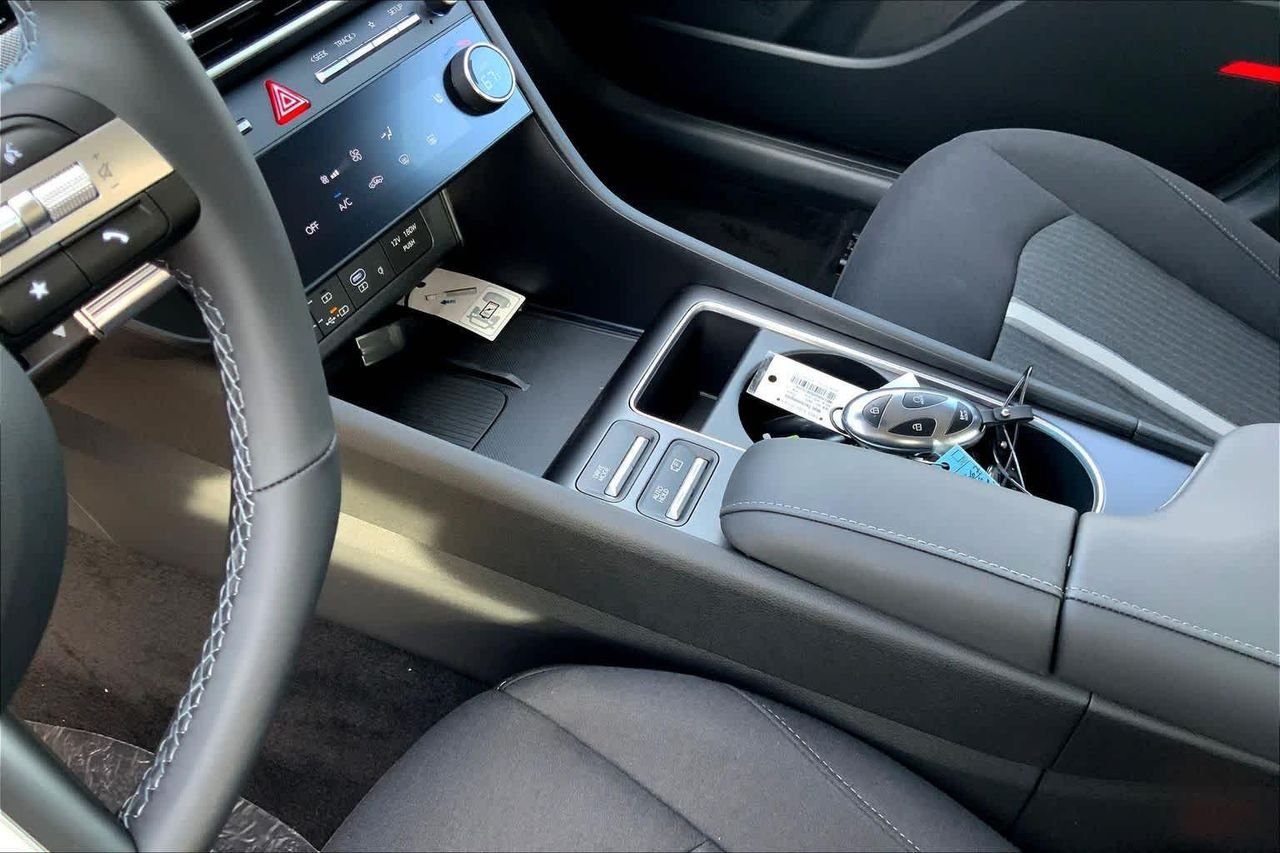 2026 Hyundai Sonata SEL - Photo 8
