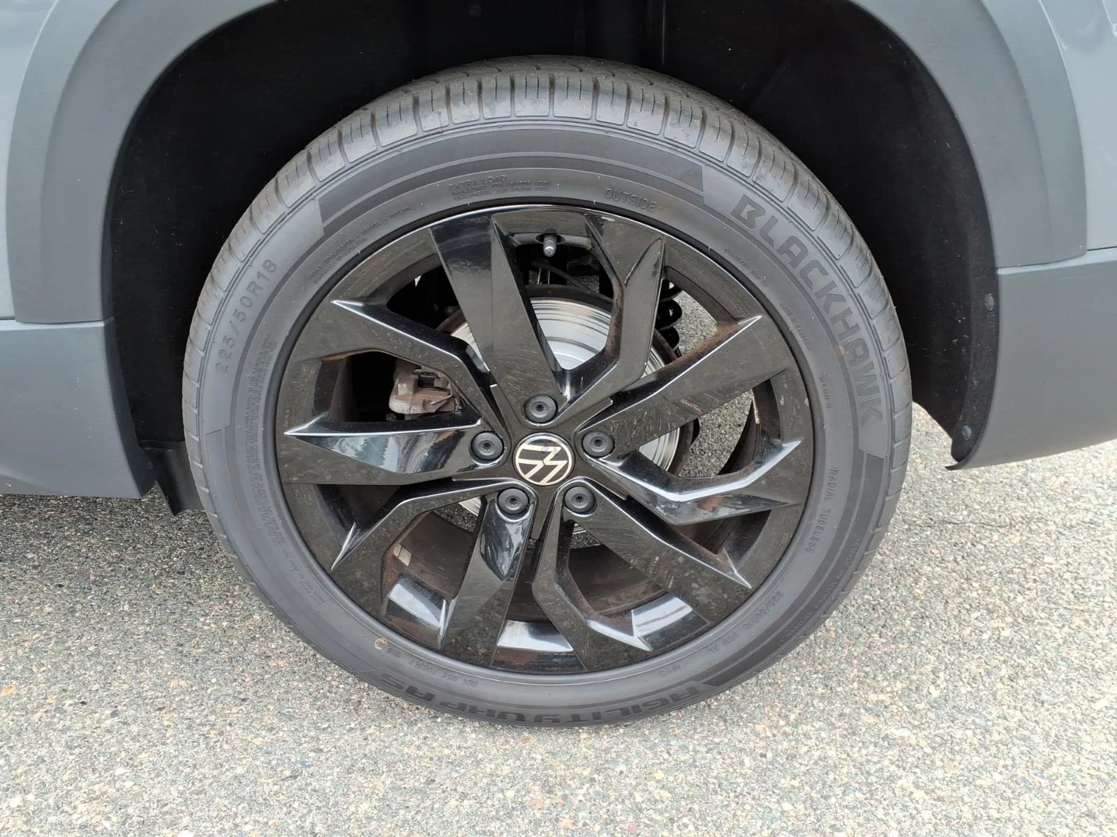 Certified Used 2023 Pure Gray Volkswagen SE image 9