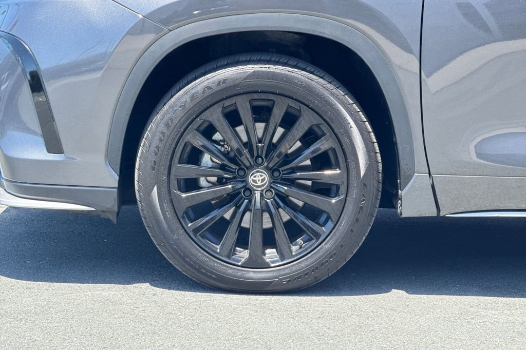 Used 2025 Gray Toyota XSE image 33