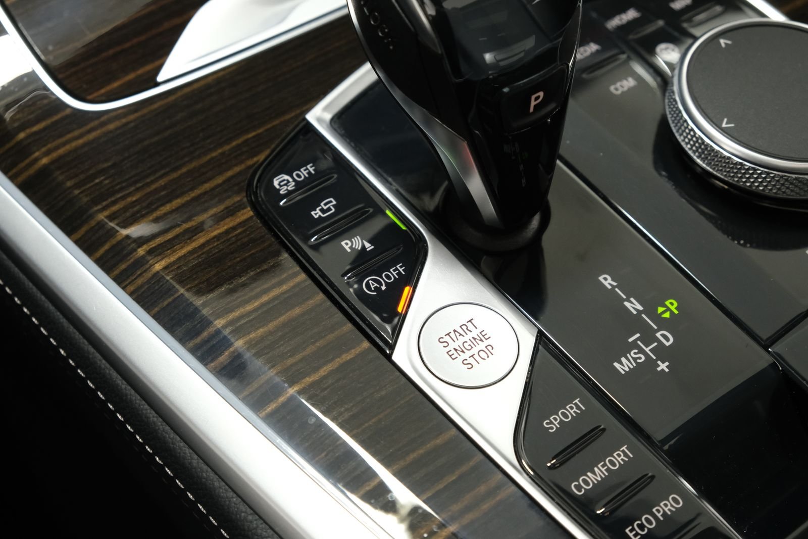 Used 2020 Tanzanite Blue II Metallic BMW xDrive40i image 21