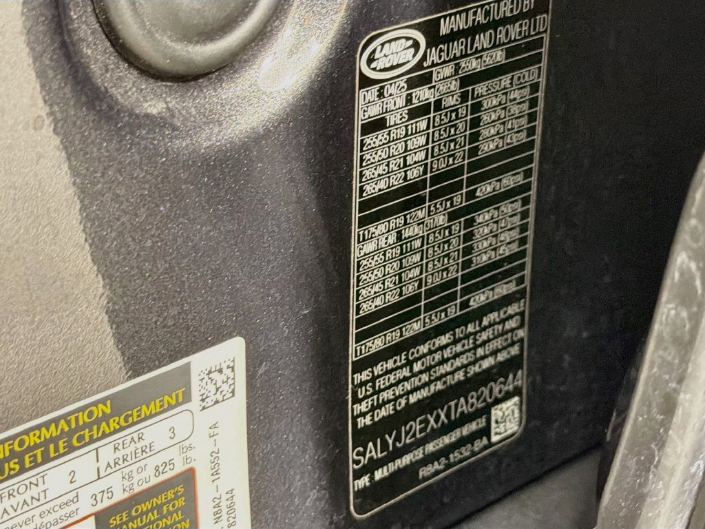 Used 2026 Gray Land Rover S image 34