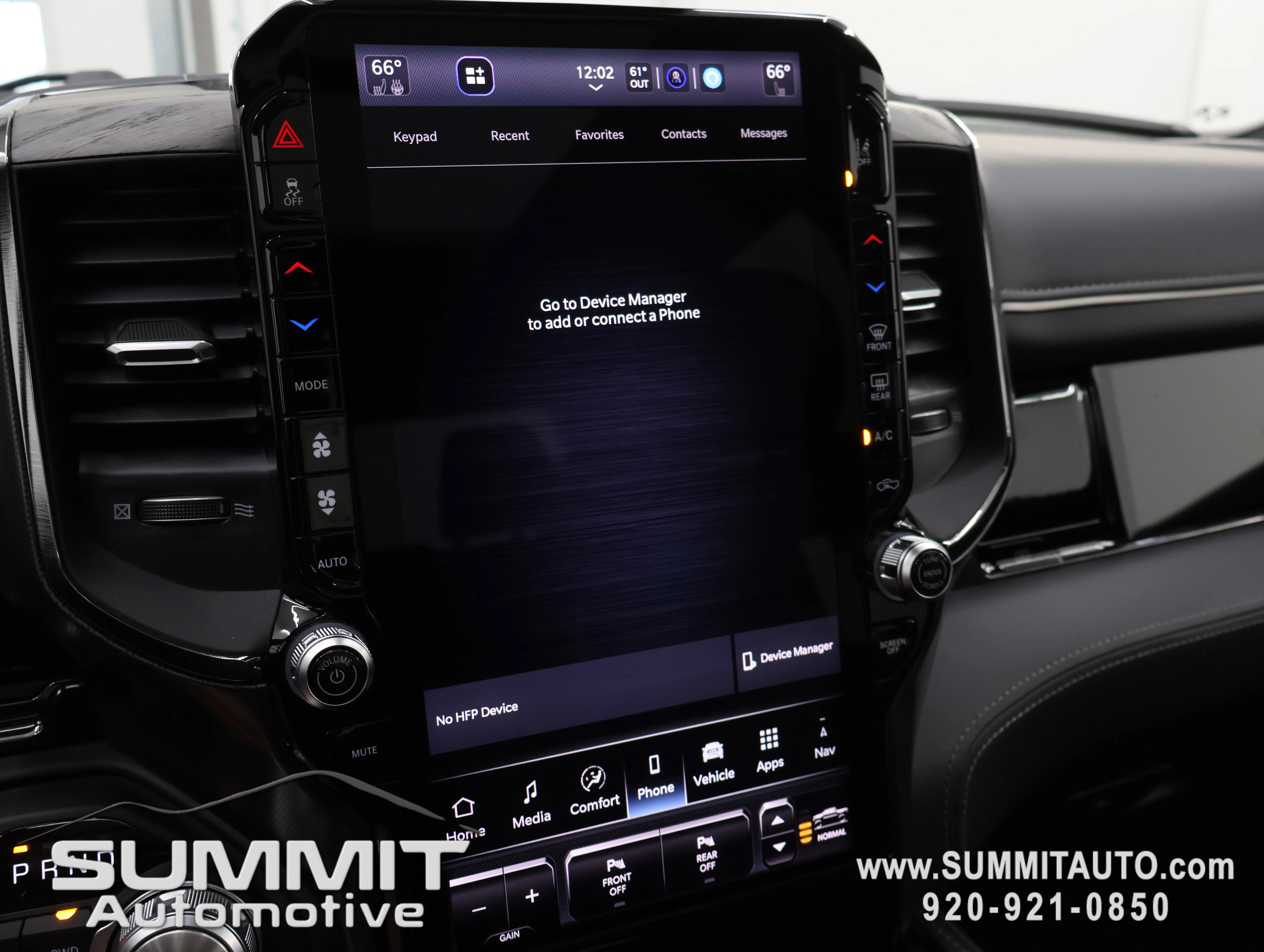 New 2026 Diamond Black Crystal Pearl-Coat Exterior Paint RAM Limited image 64