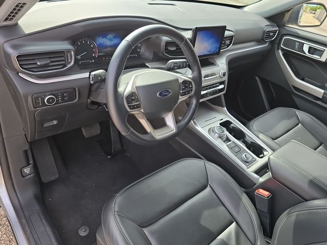 Used 2023 Silver Ford XLT image 16