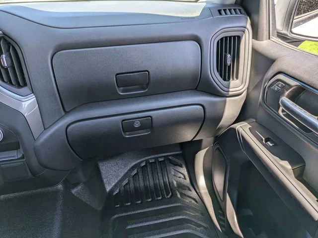 2025 GMC Sierra 1500 Pro - Photo 15