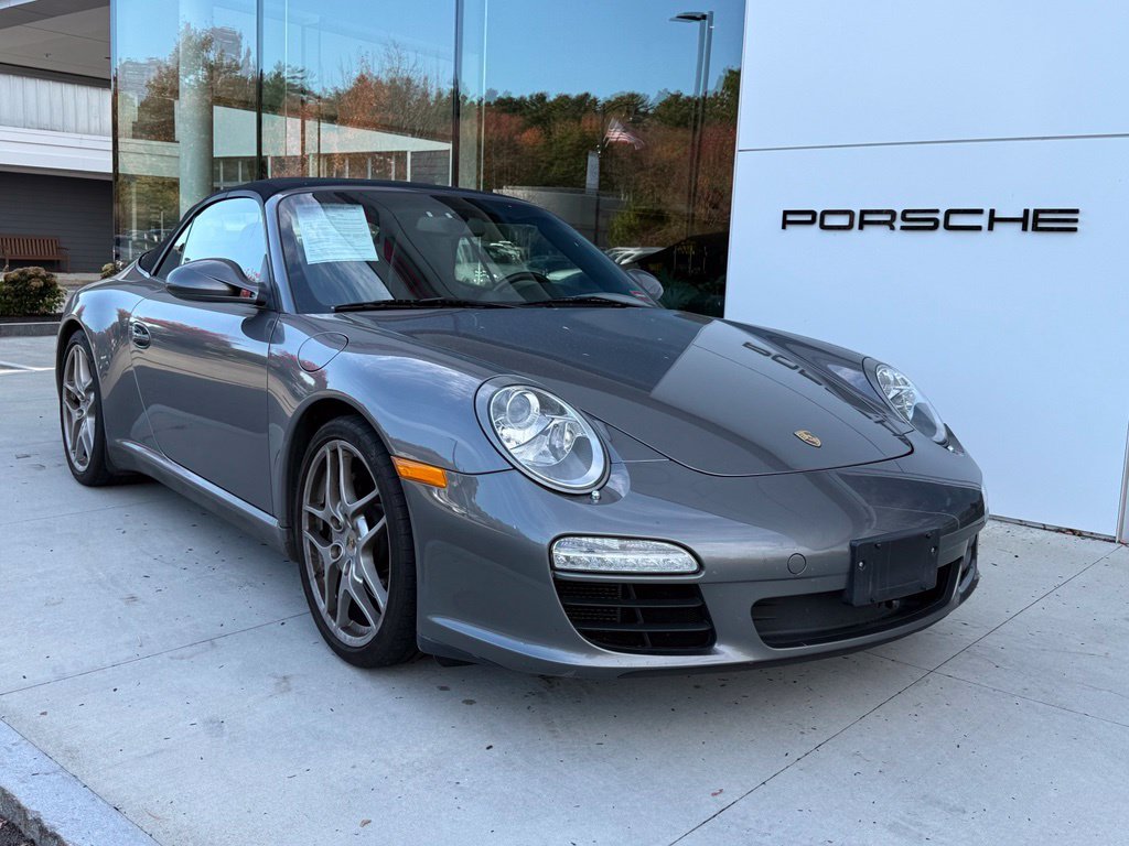 Used 2011 Gray Porsche Carrera image 26