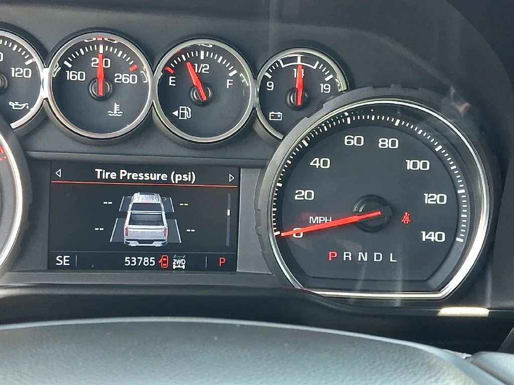 Used 2022 Summit White Chevrolet LT image 26