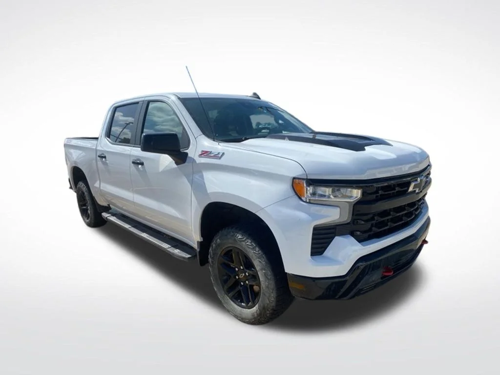 Used 2024 White Chevrolet LT Trail Boss image 42