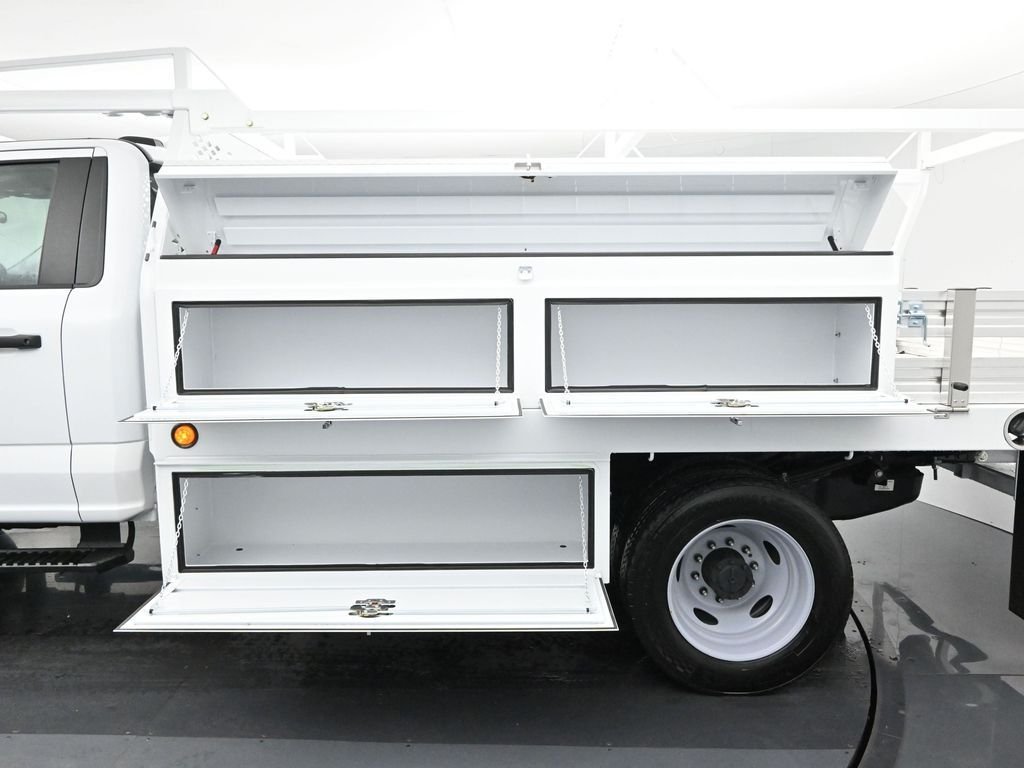 New 2025 Oxford White Ford XL image 20
